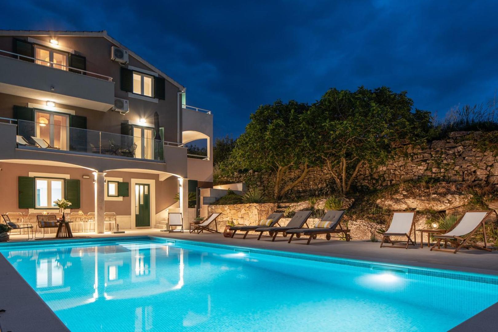 New! Villa Mamma Mia, A 6-Bedroom Property With 40Sqm Pool 珀德垂那 外观 照片
